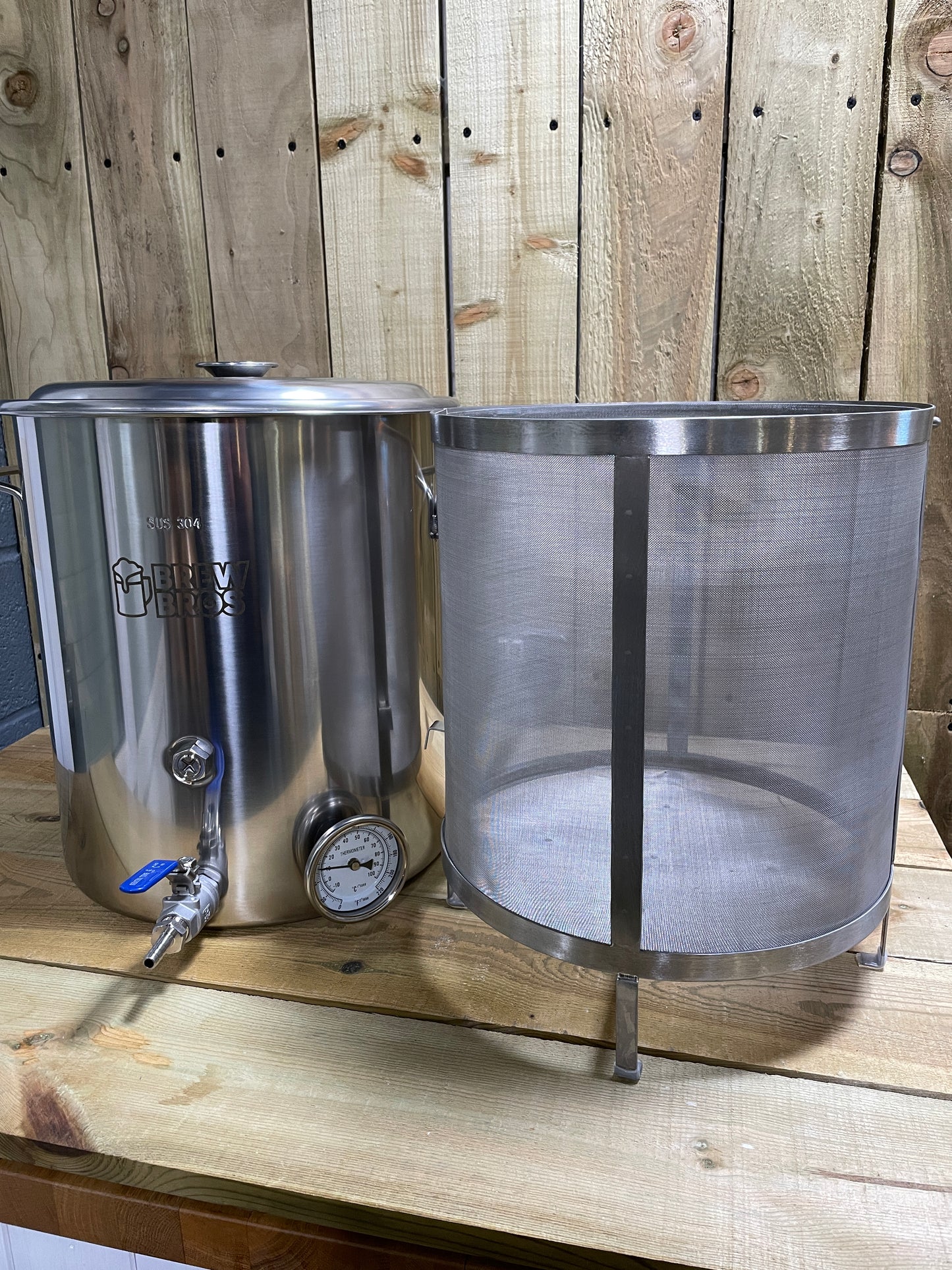 All-in-one 35L Brew Kettle & Basket | Optional 2.4kw element